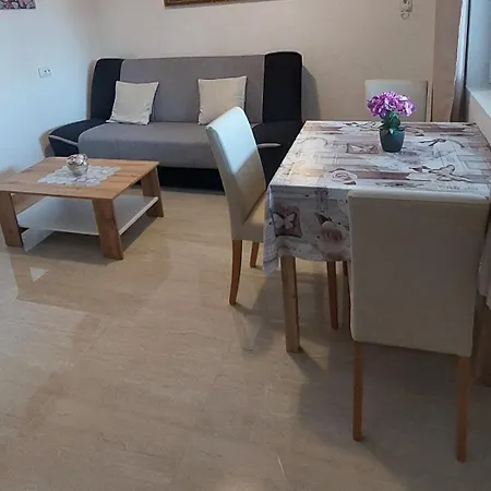 Milijana Rab Apartamento *